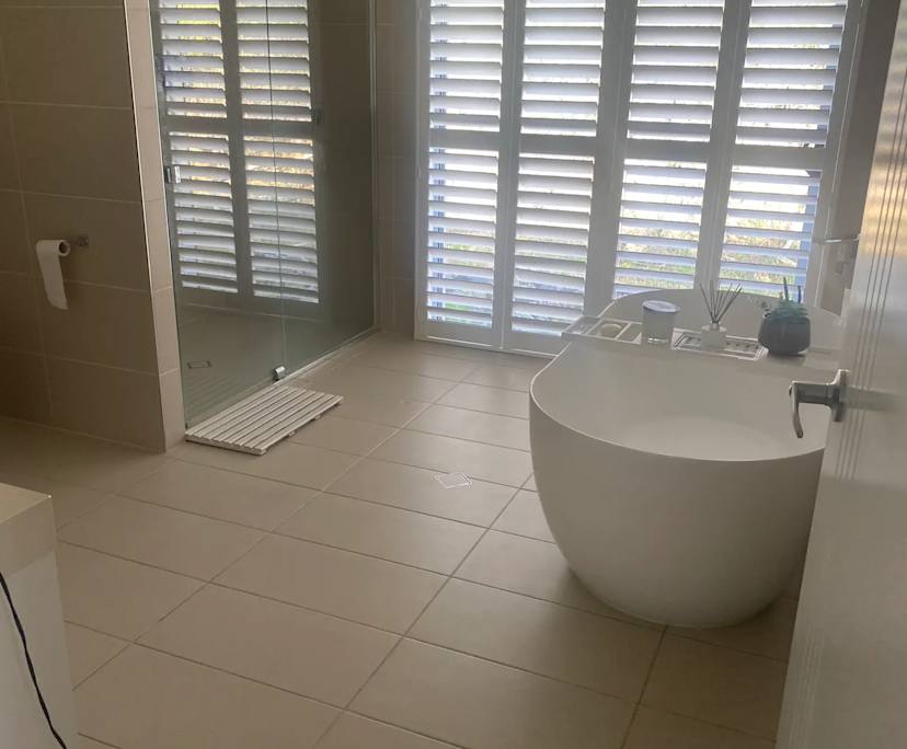Furnished room with own bathroom