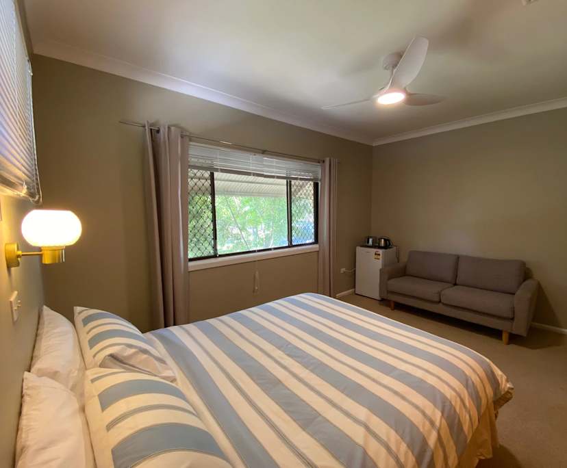 $330, Share-house, 3 bathrooms, East Tamworth NSW 2340