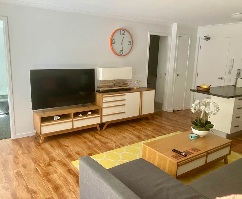Unfurnished room with own bathroom