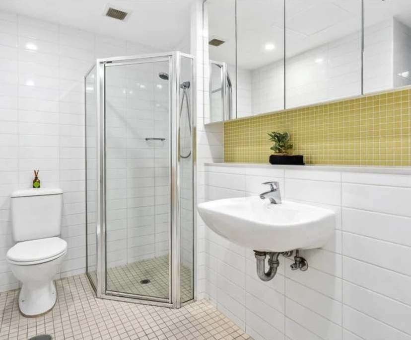 $600, 1-bed, 1 bathroom, Glenelg SA 5045