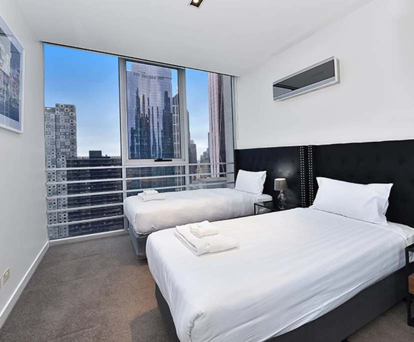 $1,295, Whole-property, 3 bathrooms, Melbourne VIC 3000