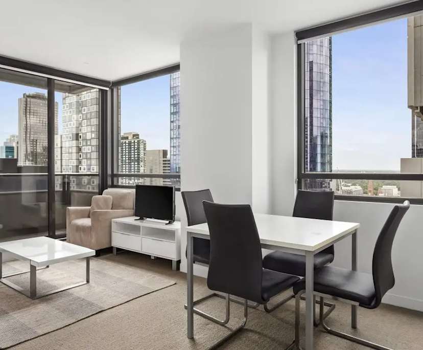 Furnished room in a flatshare