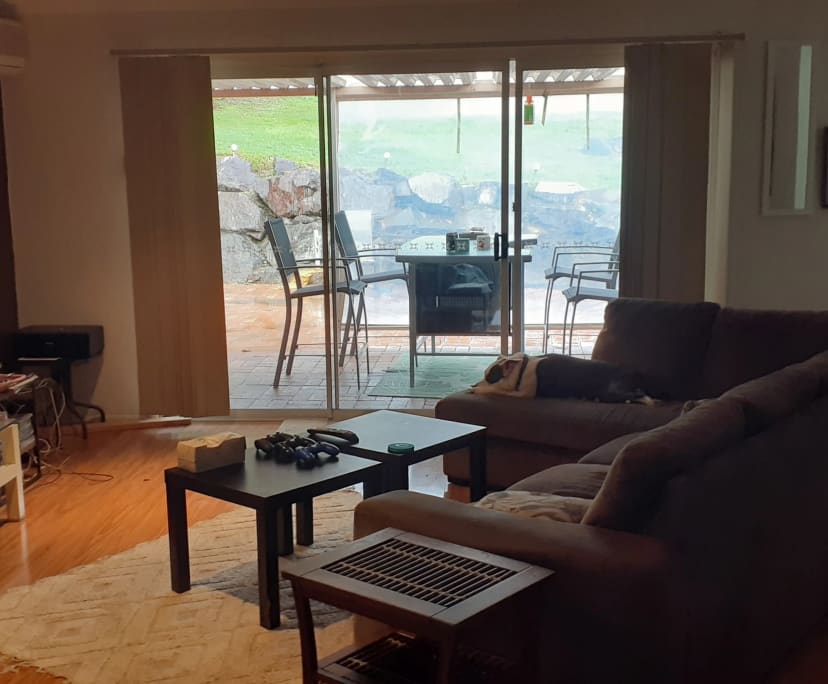 $350, Share-house, 4 bathrooms, Parkwood QLD 4214