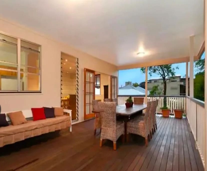 Room in a share house