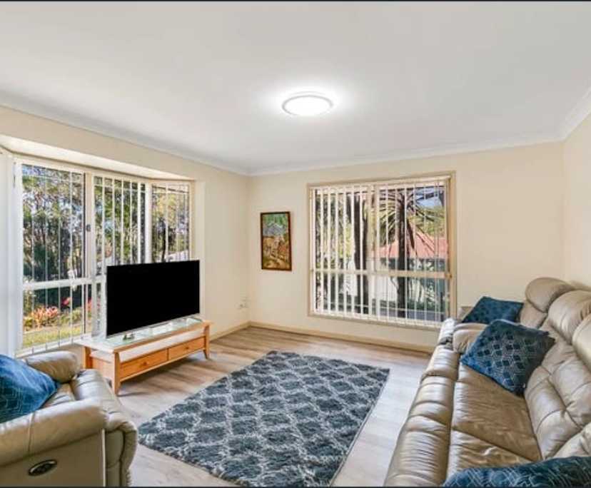 $290, Share-house, 3 bathrooms, Banora Point NSW 2486