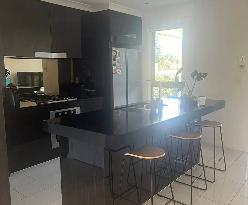 Room in a share house