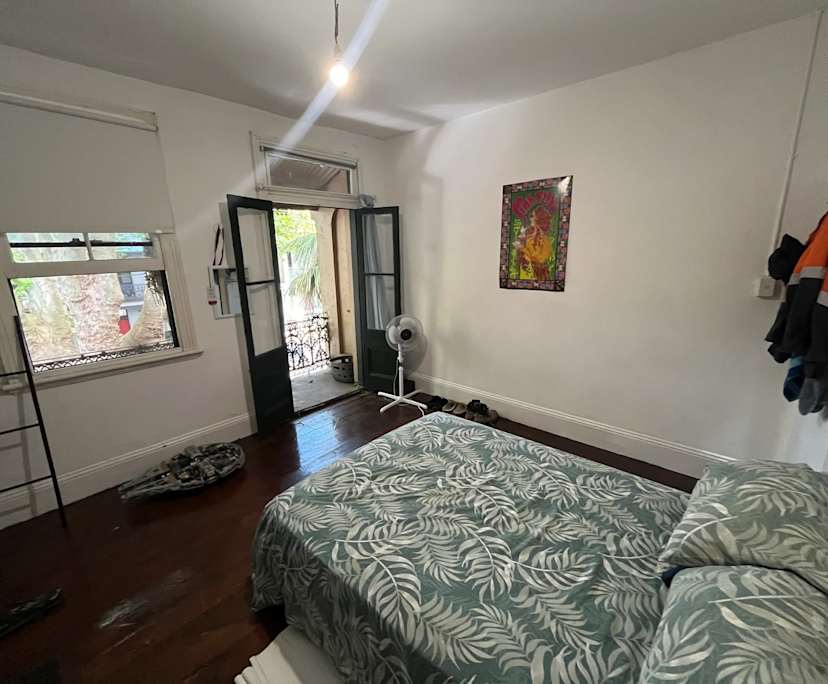 Furnished room in a share house