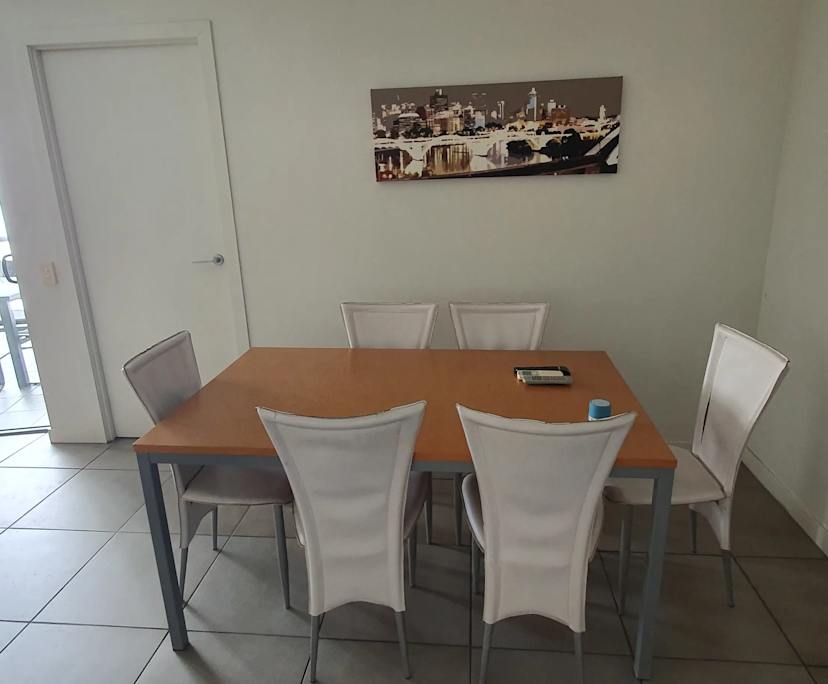 $275, Flatshare, 3 bathrooms, Brisbane City QLD 4000