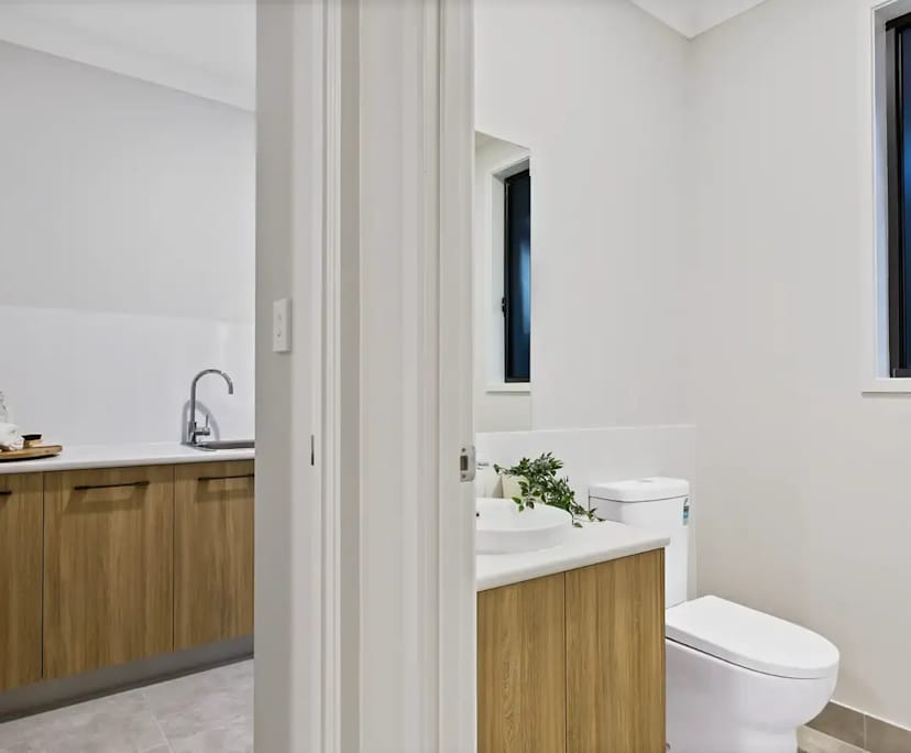 Room in a share house