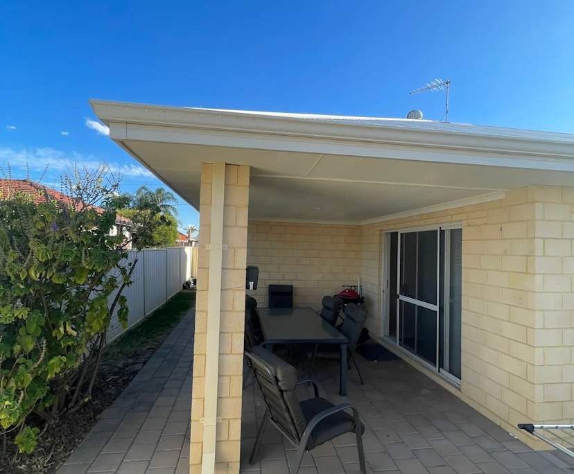 Room in a share house