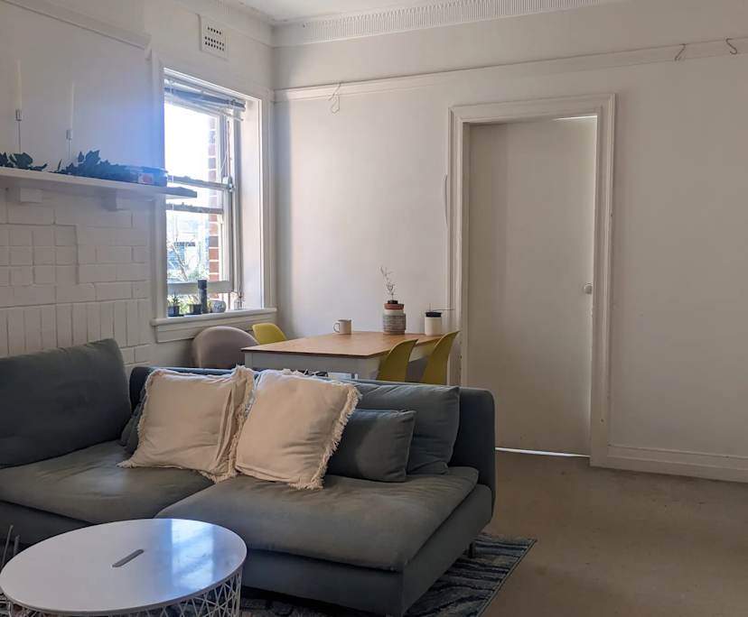 Unfurnished room in a flatshare