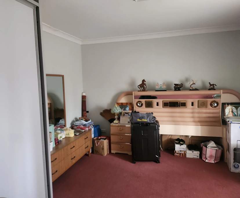 Furnished room in a share house