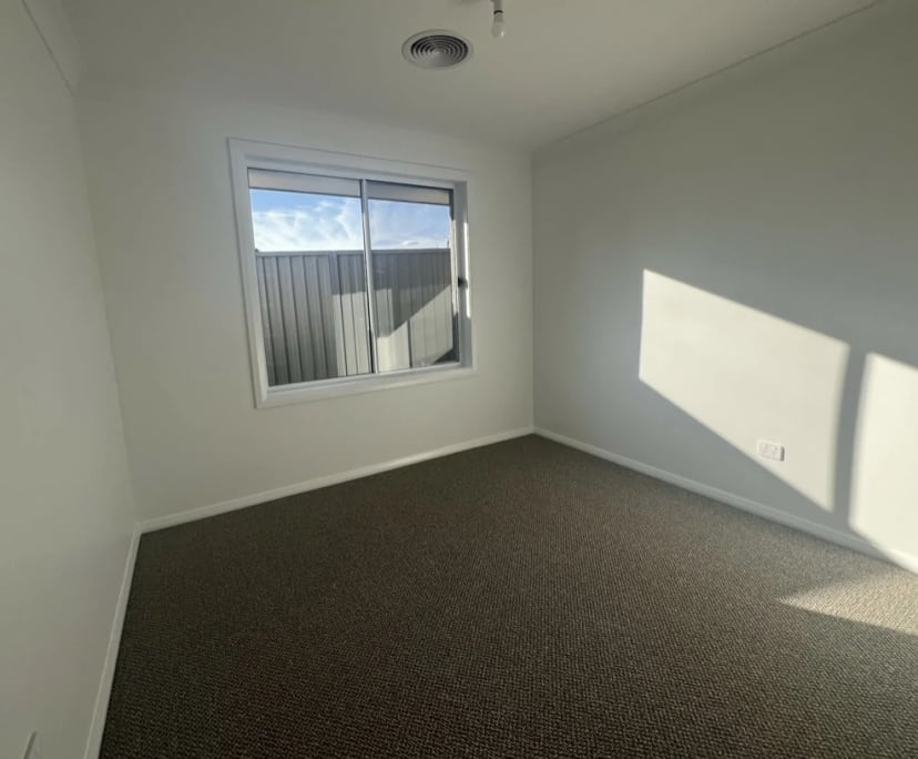 Whole Property for Rent in Gormans Hill, NSW 570,...