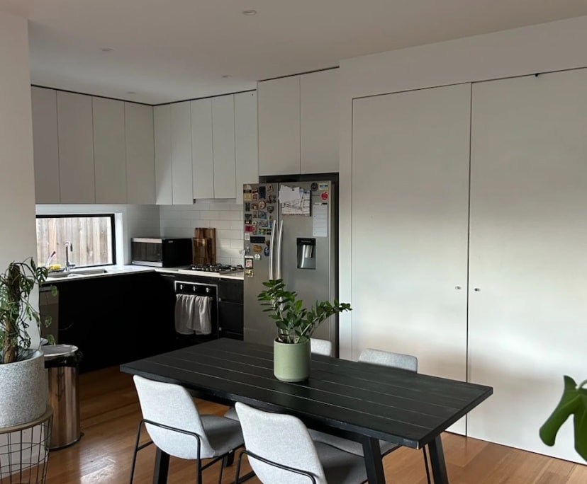 Room in a share house