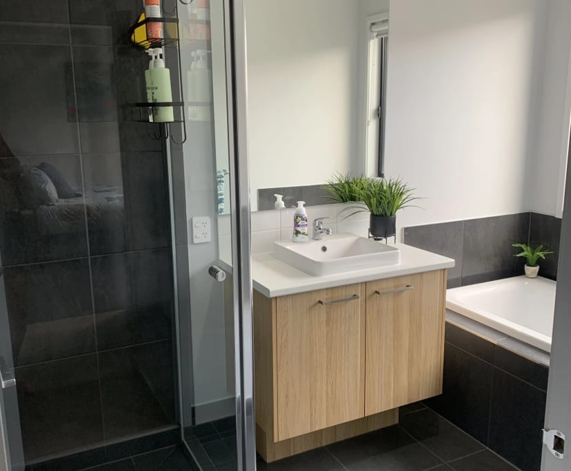 $200, Share-house, 3 bathrooms, Mickleham VIC 3064