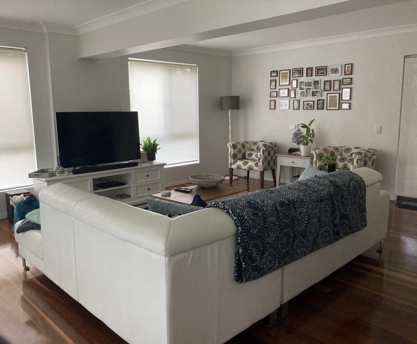 $330, Share-house, 4 bathrooms, Middle Park QLD 4074