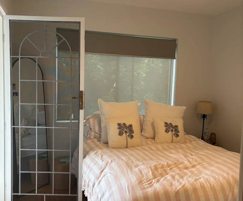 Unfurnished room in a flatshare