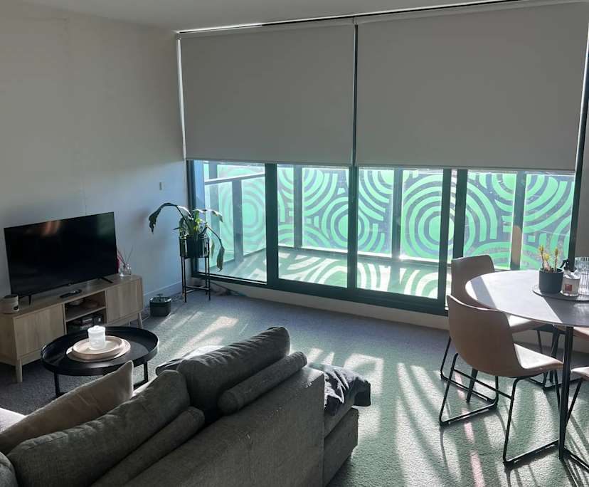 Unfurnished room in a flatshare