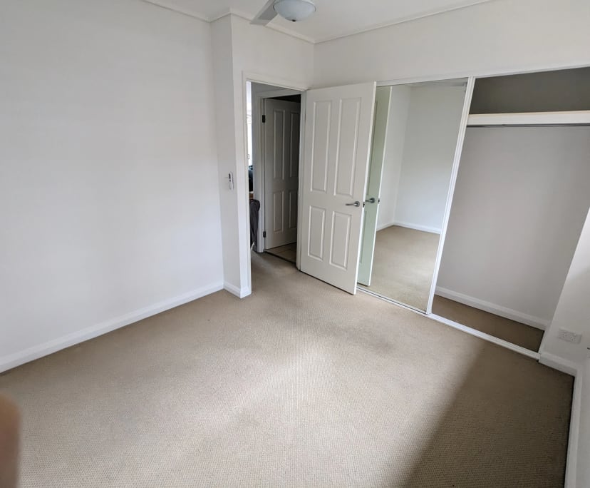 Unfurnished room in a flatshare