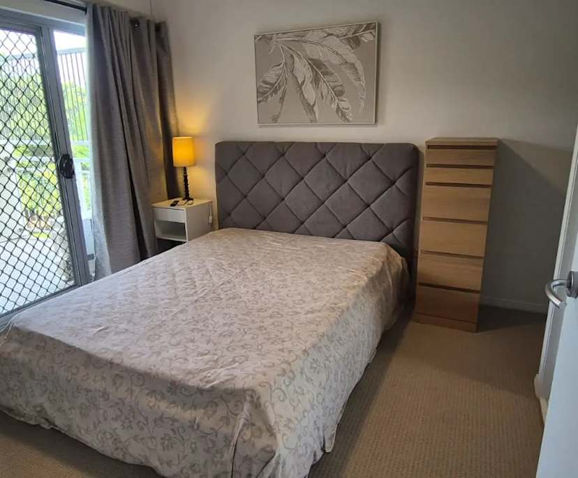 $400, Flatshare, 2 bathrooms, Indooroopilly QLD 4068