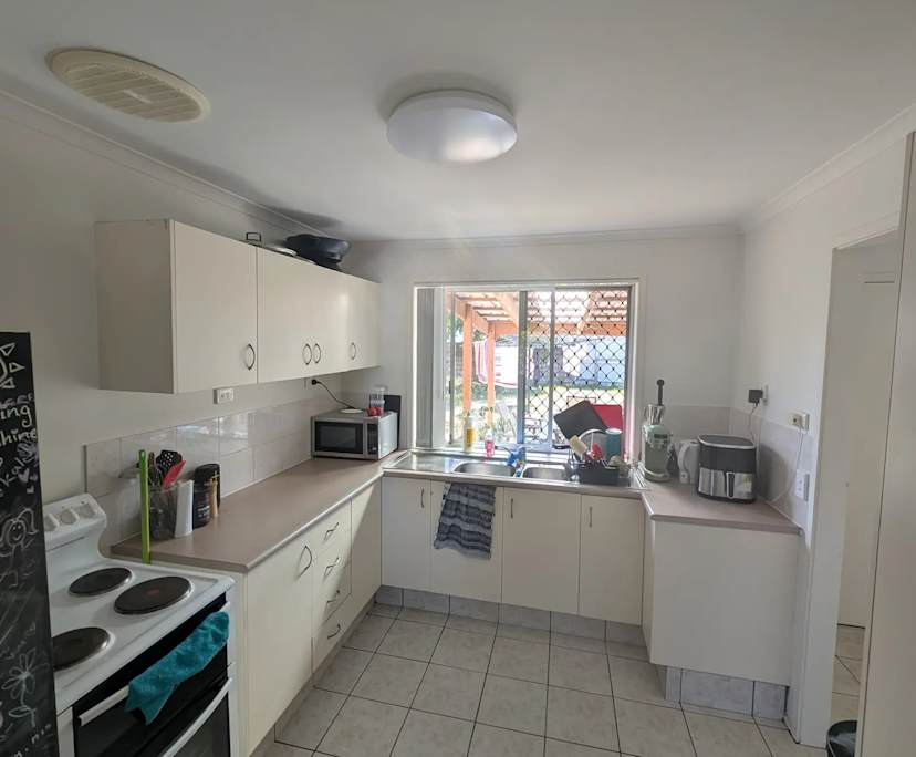 $233, Share-house, 3 bathrooms, Warana QLD 4575