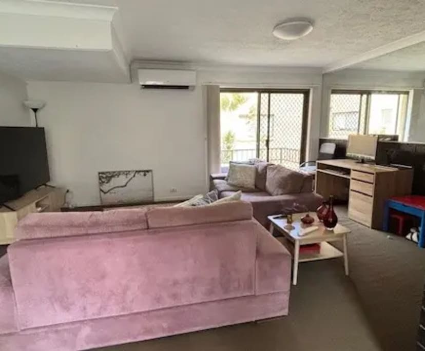 $750, Whole-property, 2 bathrooms, Broadbeach QLD 4218