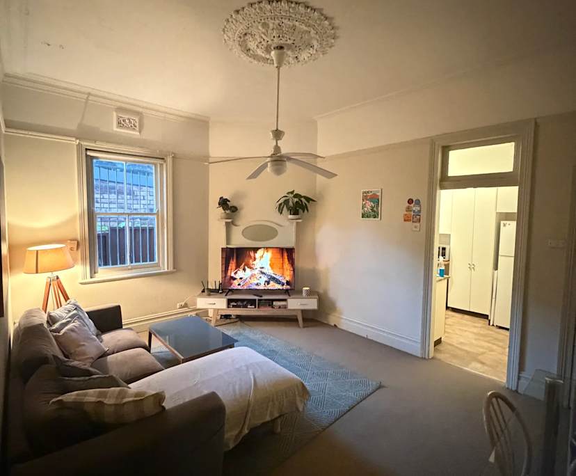 Furnished room in a share house