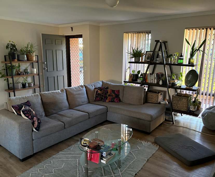 Room in a share house