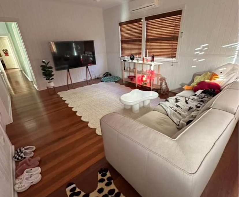 Unfurnished room with own bathroom