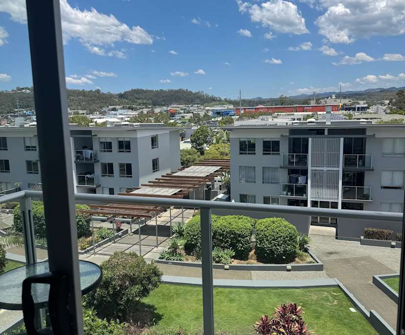 $350, Flatshare, 3 bathrooms, Burleigh Waters QLD 4220