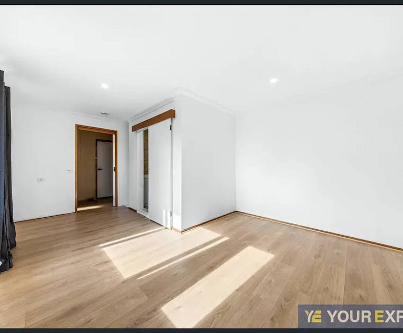 Room with ensuite in a share house