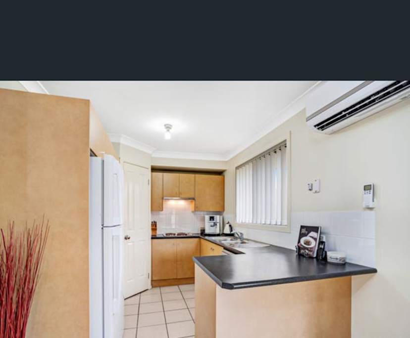 $235, Homestay, 3 bathrooms, East Maitland NSW 2323