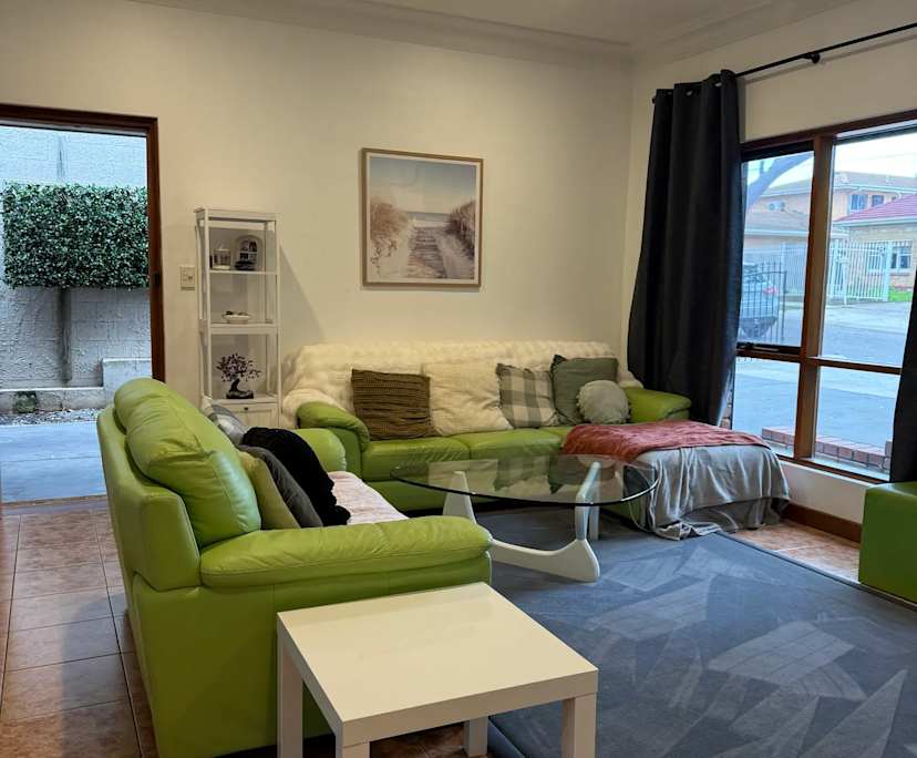 Whole property with 2 rooms for rent