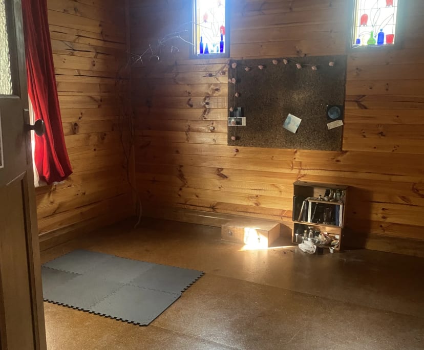 Unfurnished room in a share house