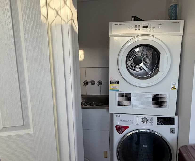 $320, Flatshare, 2 bathrooms, Tweed Heads West NSW 2485