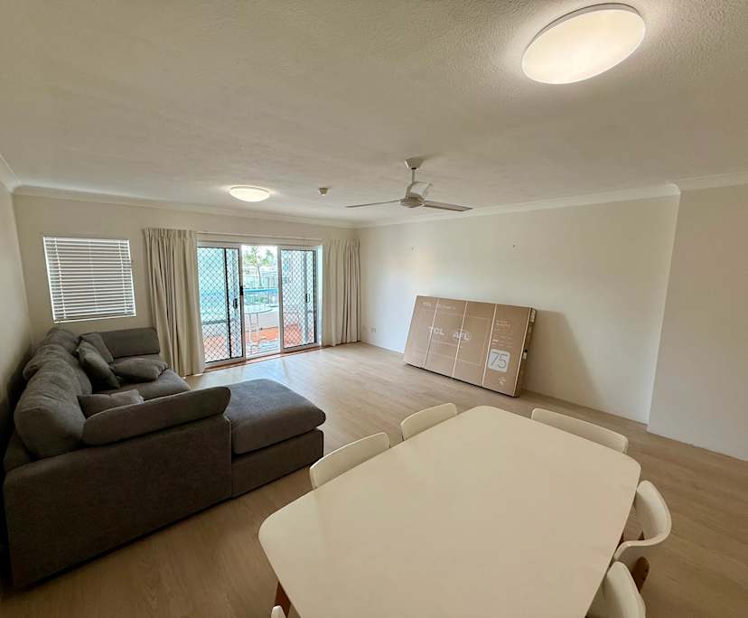 Furnished room with own bathroom