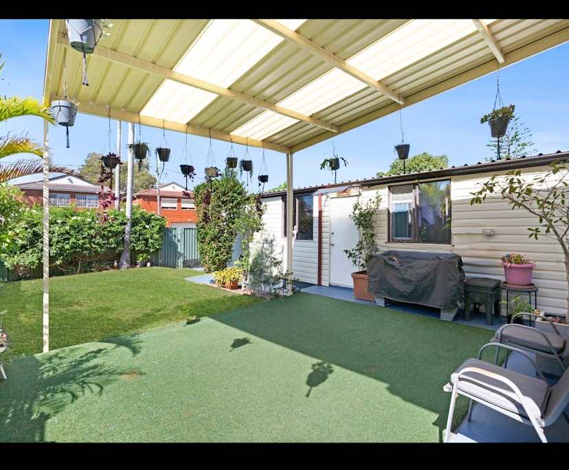 Whole property with 3 rooms for rent