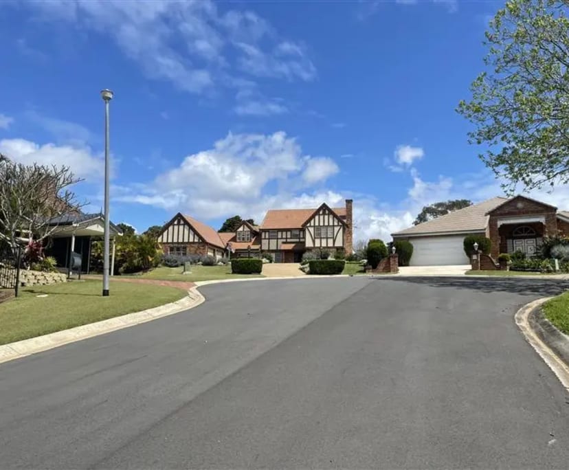 $300, Share-house, 4 bathrooms, Kenmore Hills QLD 4069