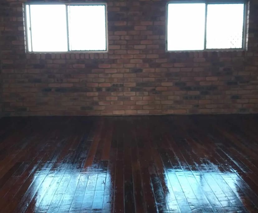 Room in a share house