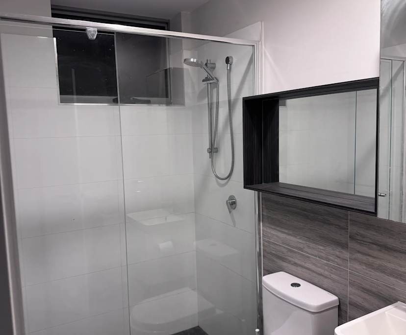Furnished room with own bathroom