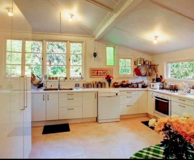 $350, Studio, 1 bathroom, Hovea WA 6071