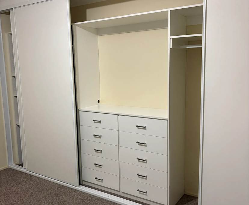 Room in a share house