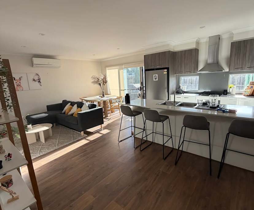 $250, Share-house, 4 bathrooms, Officer VIC 3809