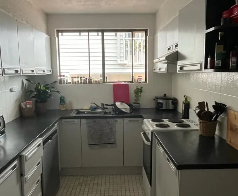 $330, Share-house, 3 bathrooms, Freshwater NSW 2096