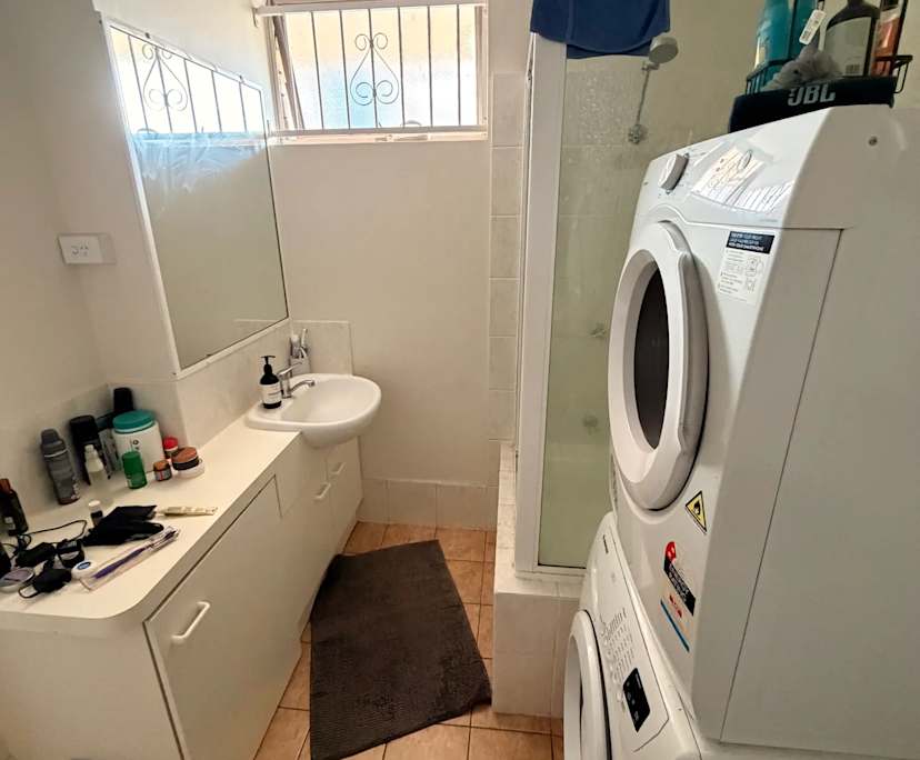 $375, Flatshare, 2 bathrooms, New Farm QLD 4005
