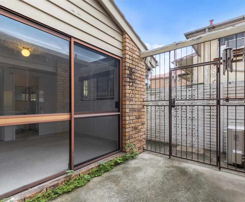$650, 1-bed, 1 bathroom, Wooloowin QLD 4030