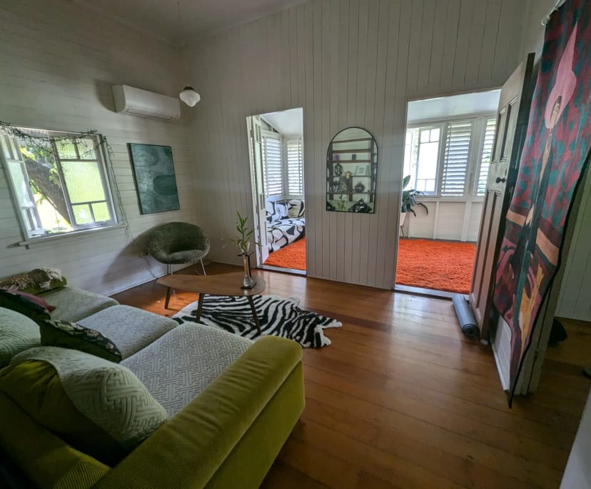 Room in a share house