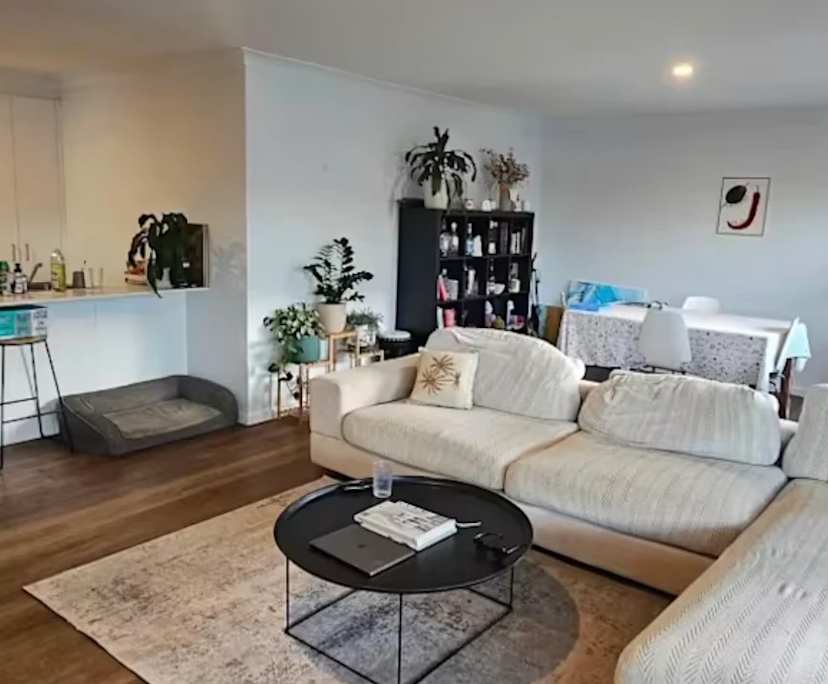 Room in a share house