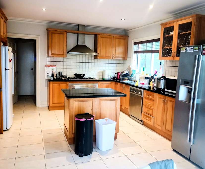 Room in a share house
