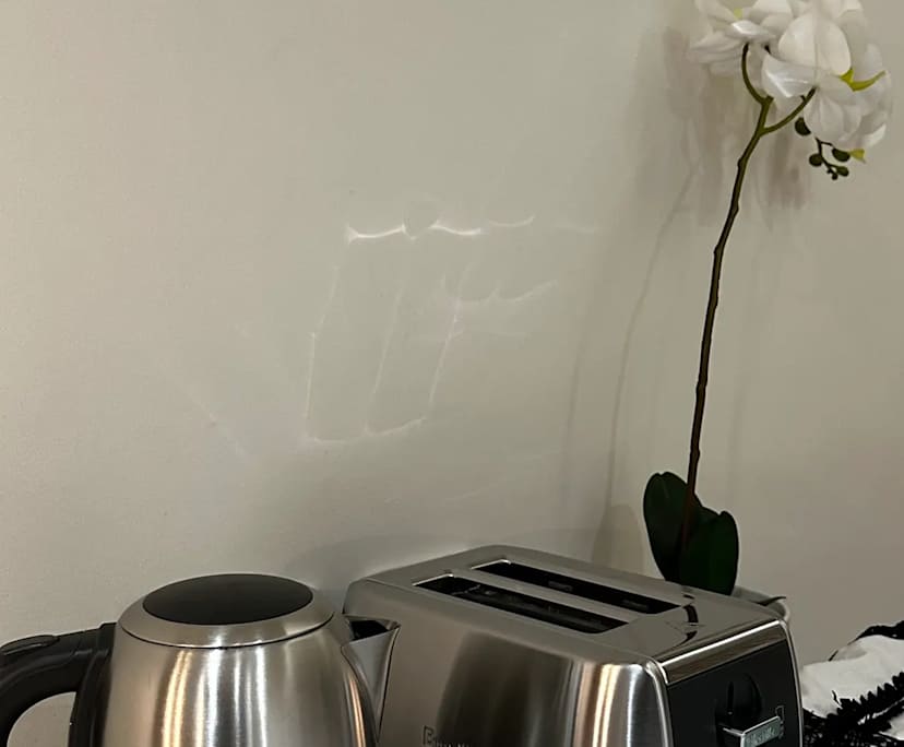 $1,125, 1-bed, 1 bathroom, Perth WA 6000